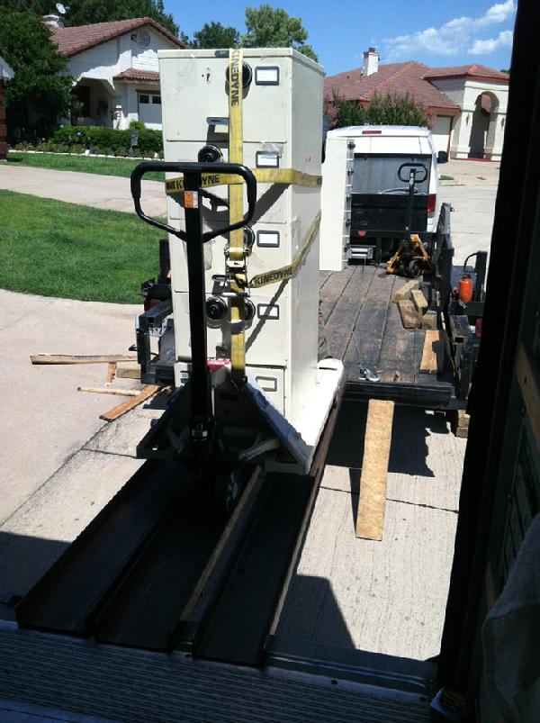 Unloading GSA file safe from a uhaul truck Tarrant County
