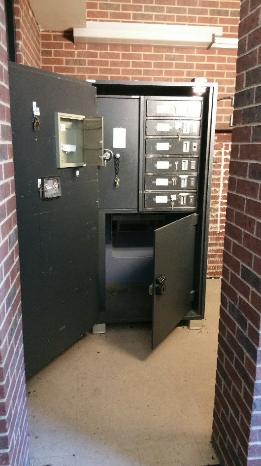 bank move 2 - Today we removed from a bank that closed a TL-15 rated night depository safe, a TL15 rated cash safe and all of the safe deposit boxes from the vault